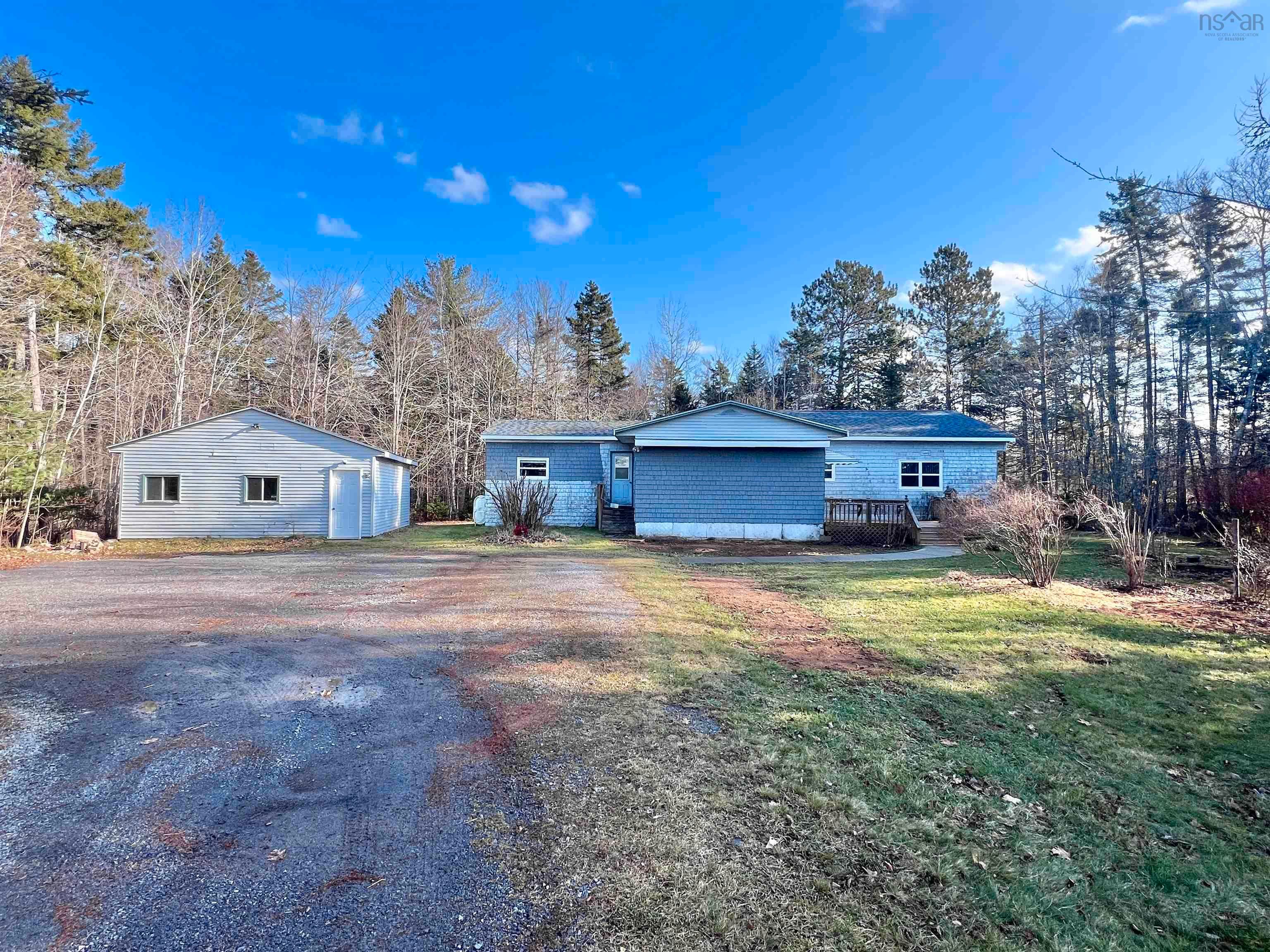 Main Photo: 200 Victoria Road in Wilmot: Annapolis County Residential for sale (Annapolis Valley)  : MLS®# 202325052