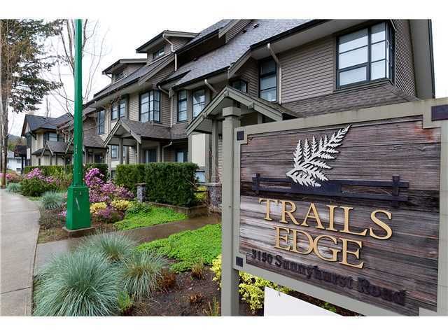 Main Photo: 12 3150 SUNNYHURST Road in North Vancouver: Lynn Valley Townhouse for sale in "Trails Edge" : MLS®# V1001134