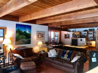 Photo 2: 8109 CEDAR SPRINGS Road in Whistler: Alpine Meadows House for sale in "Alpine Meadows" : MLS®# R2654897