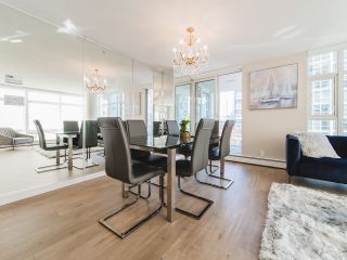 Photo 5: 706 198 AQUARIUS MEWS in Vancouver: Yaletown Condo for sale (Vancouver West)  : MLS®# R2424836
