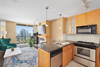 Photo 9: 1706 989 RICHARDS Street in Vancouver: Downtown VW Condo for sale in "The Mondrian I" (Vancouver West)  : MLS®# R2729170