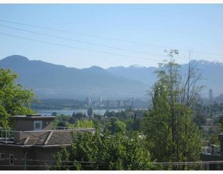 Photo 10: 3737 W 16TH Avenue in Vancouver: Point Grey House for sale (Vancouver West)  : MLS®# V768659