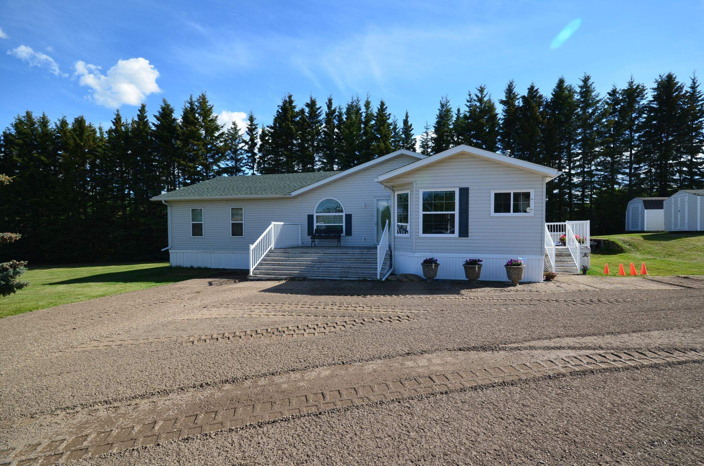 Main Photo: 10874 261 Road in Fort St. John: Fort St. John - Rural W 100th House for sale : MLS®# R2699675