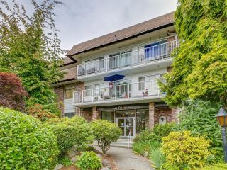 Photo 2: 102 815 FOURTH Avenue in New Westminster: Uptown NW Condo for sale in "NORFOLK HOUSE" : MLS®# R2706476