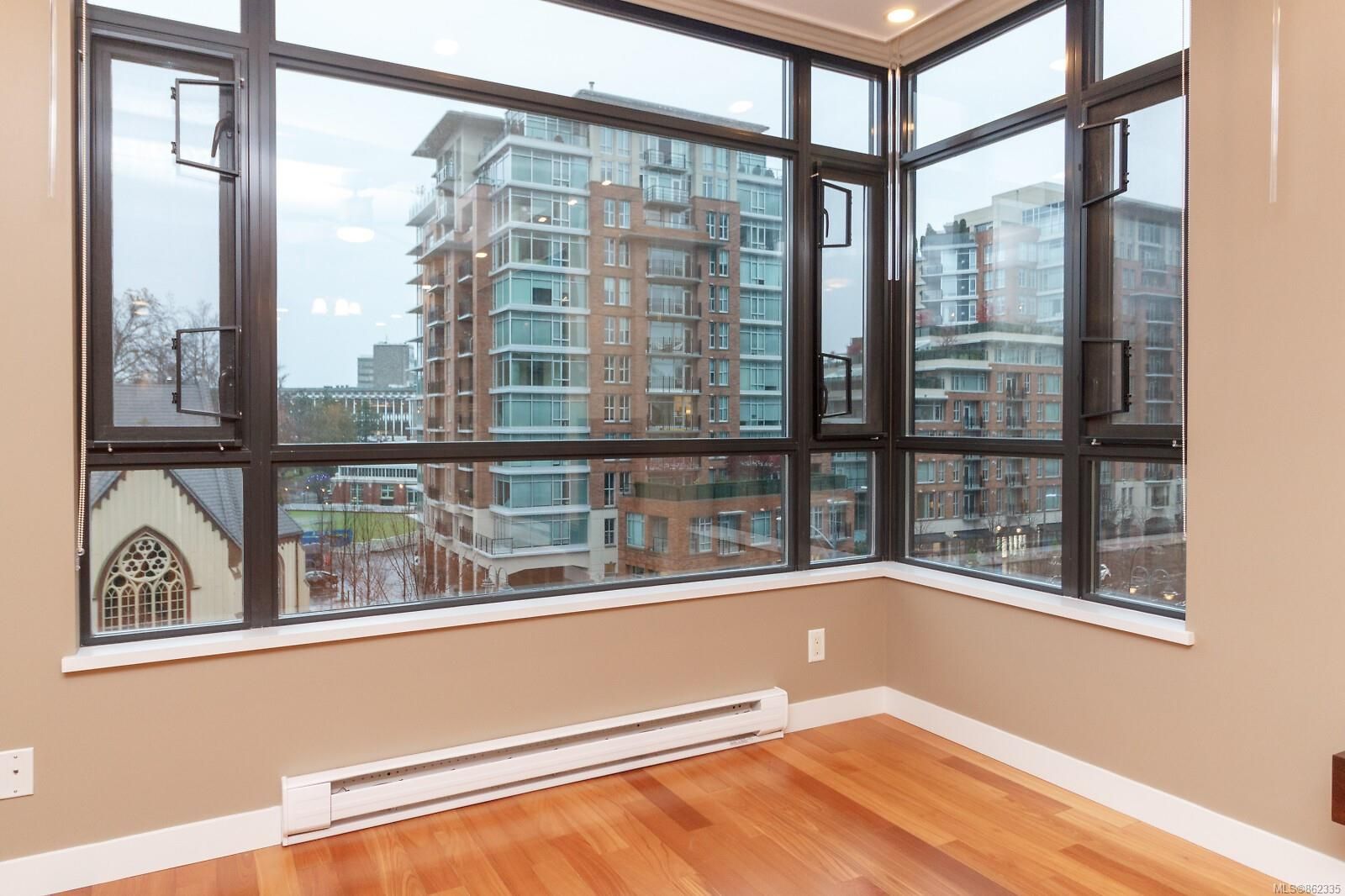 Photo 5: Photos: 406 788 Humboldt St in Victoria: Vi Downtown Condo for sale : MLS®# 862335