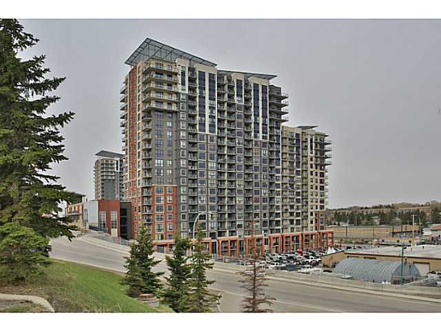 Excellent location, across from Heritage LRT and just off MacLeod Trail