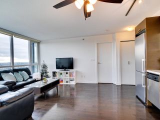 Photo 9: 2302 10777 UNIVERSITY Drive in Surrey: Whalley Condo for sale in "CityPoint" (North Surrey)  : MLS®# R2660708