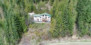 Photo 1: 2857 Vickers Trail: Anglemont House for sale (North Shuswap) 