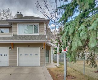 Photo 1: 32 914 20 Street SE in Calgary: Inglewood Row/Townhouse for sale : MLS®# C4236501
