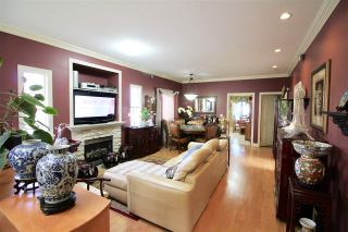 Photo 2: 4230 BOUNDARY Road in Burnaby: Burnaby Hospital House for sale (Burnaby South)  : MLS®# R2244510