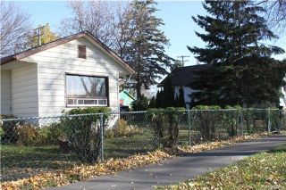 Photo 3: 117 Edward Avenue West in Winnipeg: West Transcona Residential for sale (3L)  : MLS®# 1727519