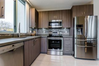 Photo 5: 405 140 E 14TH Street in North Vancouver: Central Lonsdale Condo for sale : MLS®# R2223538