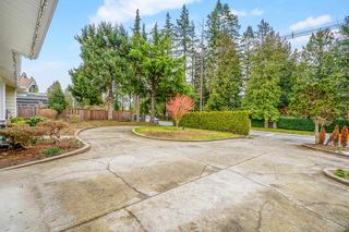 Photo 4: 13721 MARINE Drive: White Rock House for sale in "White Rock" (South Surrey White Rock)  : MLS®# R2756582