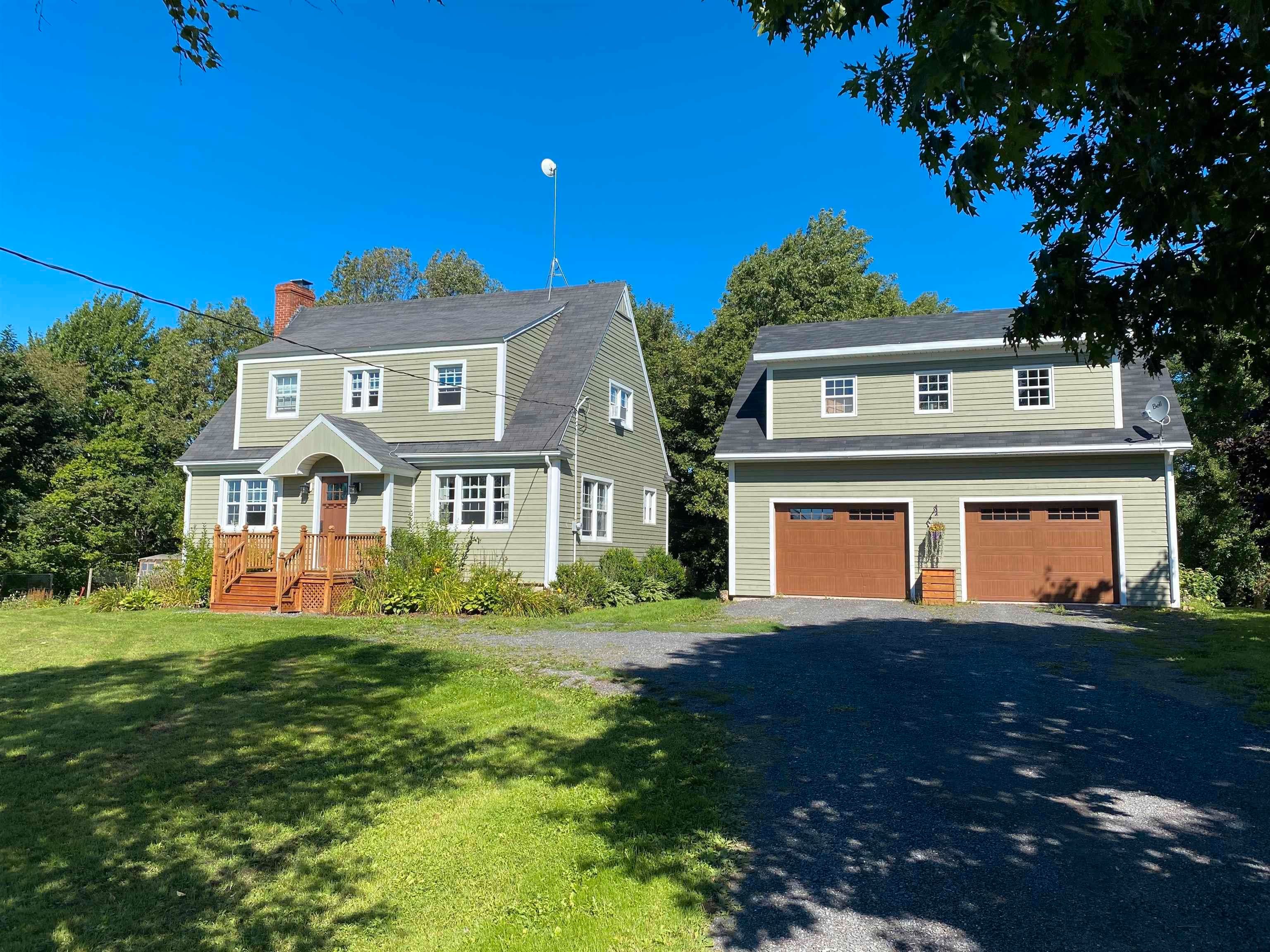 Main Photo: 2260 Meadowview Crescent in Alma: 107-Trenton, Westville, Pictou Residential for sale (Northern Region)  : MLS®# 202304018