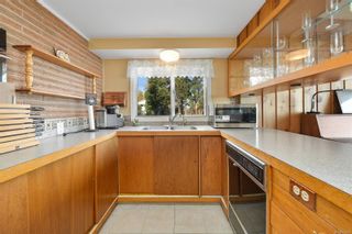 Photo 10: 5064 Sunrise Terr in Saanich: SE Cordova Bay House for sale (Saanich East)  : MLS®# 952960