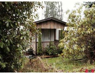 Photo 1: 10221 WILSON Road in Mission: Mission BC Manufactured Home for sale in "Triple Creek Estate" : MLS®# F2625926