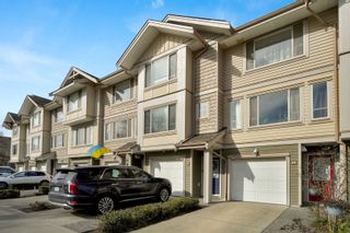 Photo 1: 4 5388 201A Street in Langley: Langley City Townhouse for sale : MLS®# R2759688