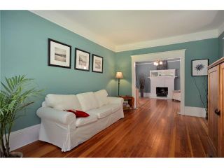 Photo 2: 4446 QUEBEC Street in Vancouver: Main House for sale in "RILEY PARK" (Vancouver East)  : MLS®# V930228