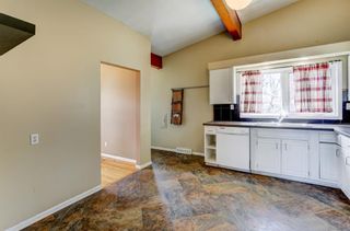 Photo 4: 2707 63 Avenue SW in Calgary: Lakeview Detached for sale : MLS®# A1210095