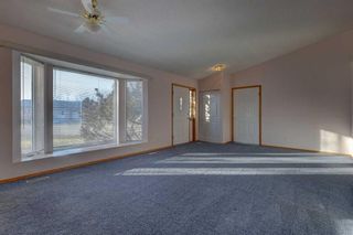 Photo 7: 14 Chinook Crescent: Claresholm Semi Detached (Half Duplex) for sale : MLS®# A2100123