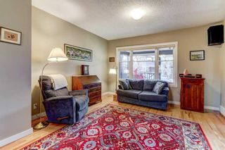 Photo 10: 322 10A Street NW in Calgary: Hillhurst Detached for sale : MLS®# A2096560
