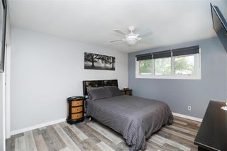 Photo 12: 8 Thackery Avenue in Winnipeg: Westwood Residential for sale (5G)  : MLS®# 202315741
