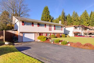 Photo 2: 3303 NORFOLK Street in Port Coquitlam: Lincoln Park PQ House for sale : MLS®# R2426729