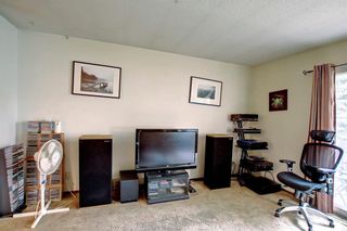 Photo 5: 435 37 Street SW in Calgary: Spruce Cliff Full Duplex for sale : MLS®# A1231113
