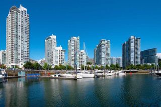 Photo 7: 705 193 AQUARIUS Mews in Vancouver: Yaletown Condo for sale (Vancouver West)  : MLS®# R2835453