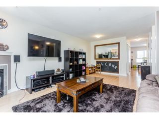 Photo 10: 7 8968 208 Street in Langley: Walnut Grove Townhouse for sale in "Cambridge Court" : MLS®# R2273061