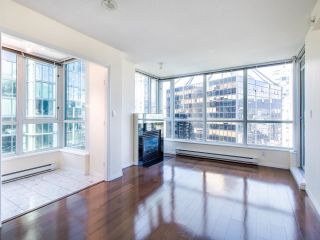 Photo 4: 2202 1328 W PENDER Street in Vancouver: Coal Harbour Condo for sale in "Classico" (Vancouver West)  : MLS®# R2629055