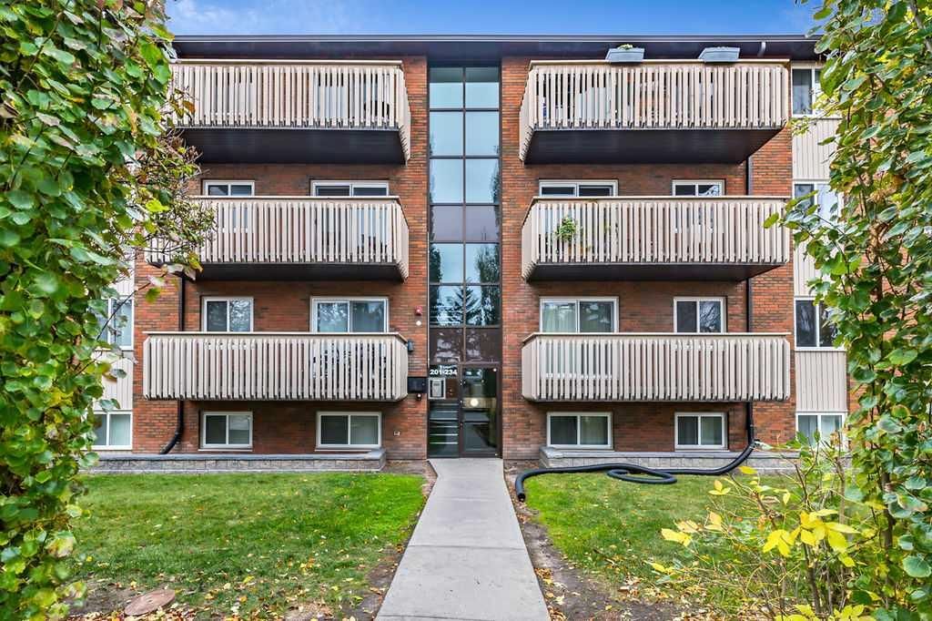 Main Photo: 212 11620 Elbow Drive SW in Calgary: Canyon Meadows Apartment for sale : MLS®# A2086620