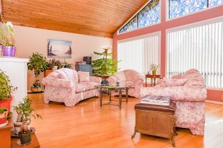 Photo 3: 2537 NAIRN Way in Squamish: Garibaldi Highlands House for sale in "GARIBALDI HIGHLANDS" : MLS®# R2203624