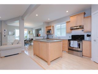 Photo 3: 18968 72 Avenue in Surrey: Clayton House for sale (Cloverdale)  : MLS®# F1439876