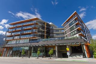 Main Photo: 606 1365 PEMBERTON Avenue in Squamish: Downtown SQ Condo for sale in "Vantage" : MLS®# R2777570