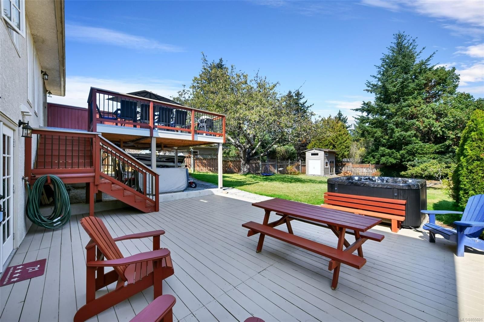 Main Photo: 2434 Camelot Rd in Saanich: SE Cadboro Bay House for sale (Saanich East)  : MLS®# 855601