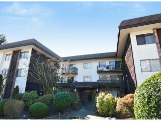Photo 1: # 205 175 E 5TH ST in North Vancouver: Lower Lonsdale Condo for sale : MLS®# V1049597