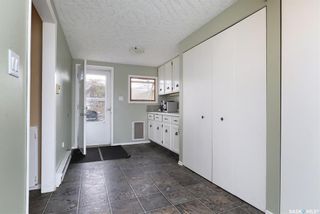 Photo 3: 312 Argyle Street North in Regina: Coronation Park Residential for sale : MLS®# SK916954