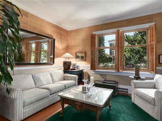 Photo 2: 5870 ONTARIO Street in Vancouver: Main House for sale (Vancouver East)  : MLS®# V1020718