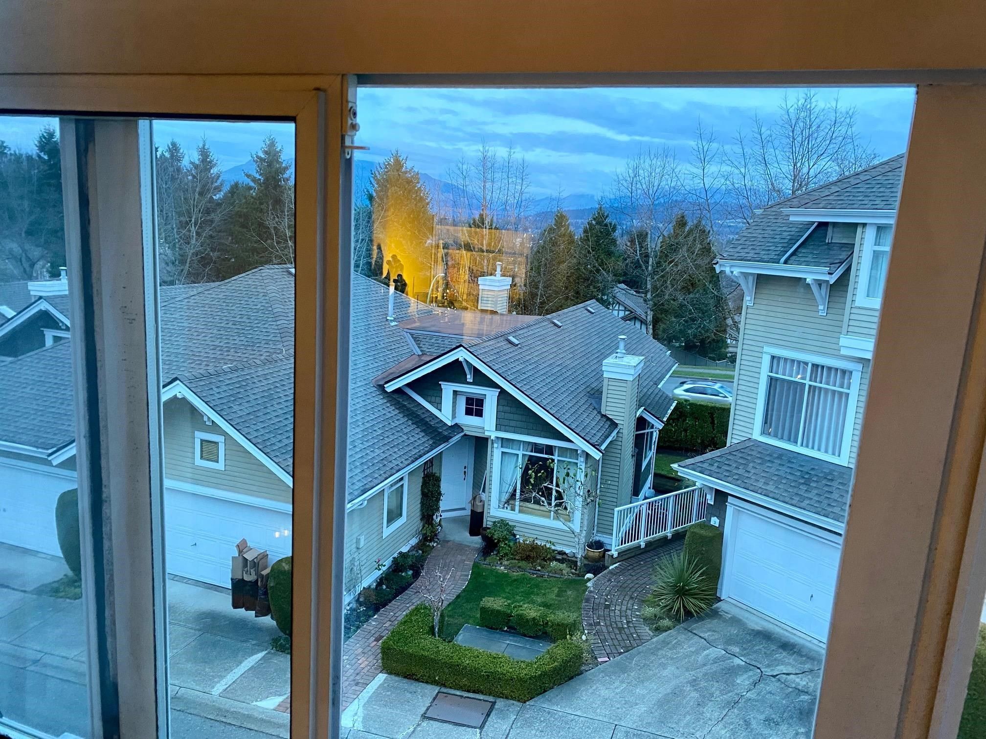 Photo 18: Photos: 28 5240 OAKMOUNT Crescent in Burnaby: Oaklands Townhouse for sale in "SANTA CLARA" (Burnaby South)  : MLS®# R2638222