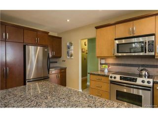 Photo 8: 9 Ashton Avenue in Winnipeg: St Vital Residential for sale (2D)  : MLS®# 1710376