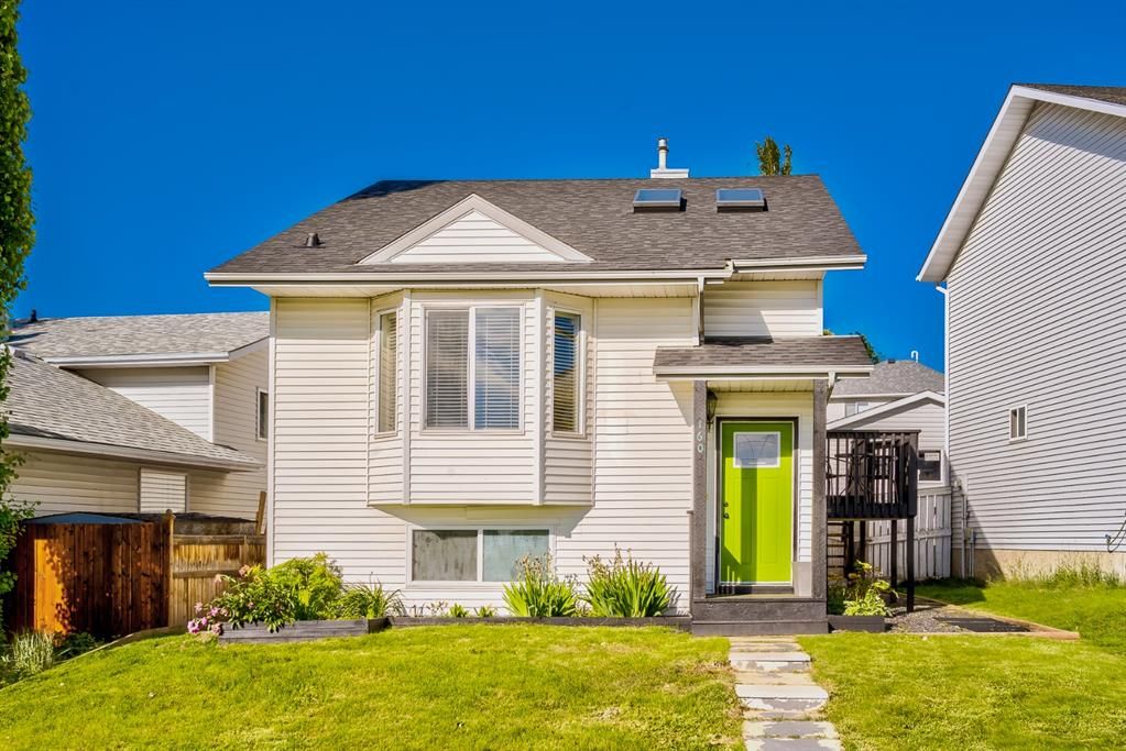 Main Photo: 160 Covington Road NE in Calgary: Coventry Hills Detached for sale : MLS®# A1239949