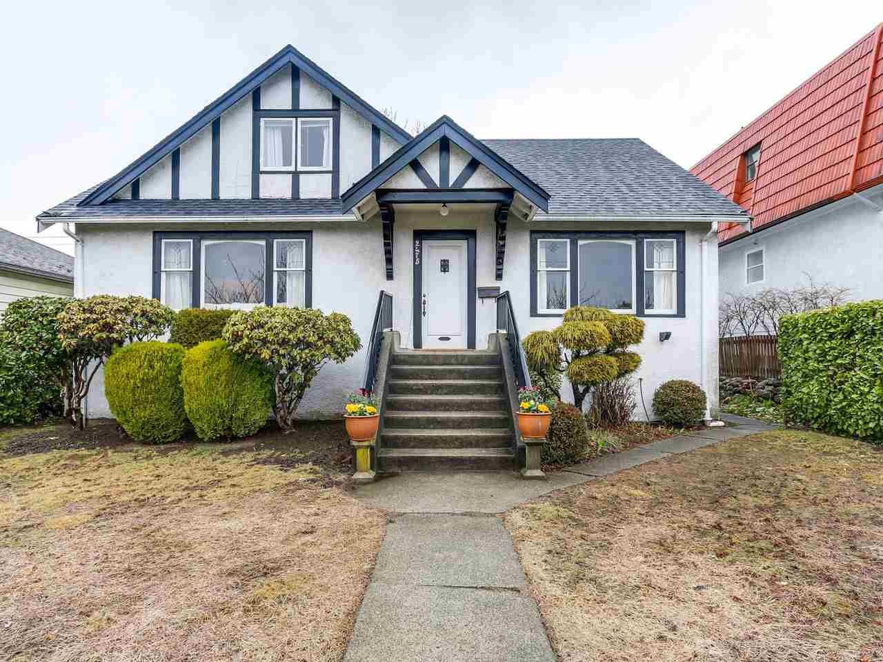 Main Photo: 2475 W 16th Avenue in Vancouver: Kitsilano House for sale (Vancouver West)  : MLS®# R2143783