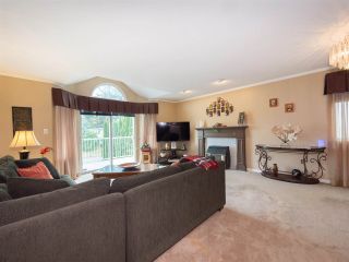 Photo 3: 3115 MOUAT Drive in Abbotsford: Abbotsford West House for sale : MLS®# R2304746