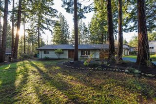 Photo 1: 1943 Thurber Rd in Comox: CV Comox (Town of) House for sale (Comox Valley)  : MLS®# 893616