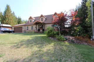 Photo 35: 7596 Mountain Drive in Anglemont: North Shuswap House for sale (Shuswap)  : MLS®# 10142790