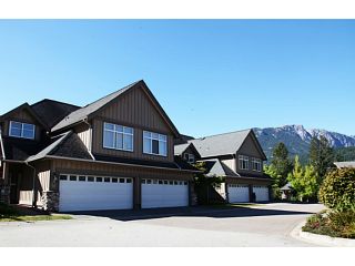 Photo 2: 4 40750 TANTALUS Road in Squamish: Tantalus Townhouse for sale in "MEIGHAN CREEK" : MLS®# V1046983