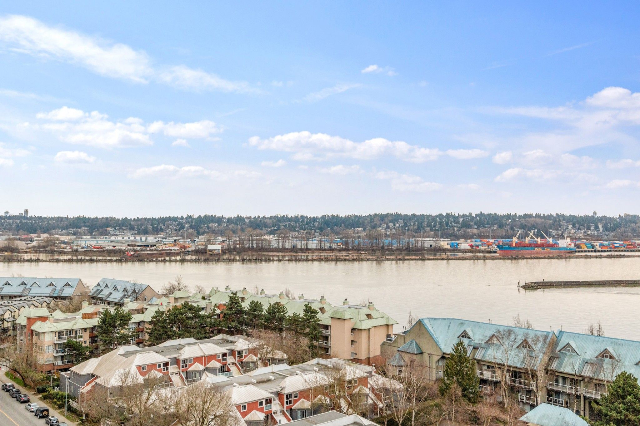 Photo 32: Photos: 1407 1135 QUAYSIDE Drive in New Westminster: Quay Condo for sale in "Anchor Pointe" : MLS®# R2658495