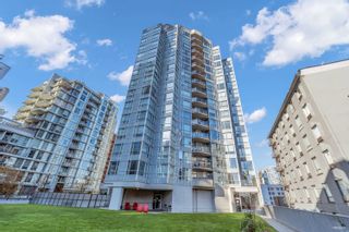 Photo 6: 1805 1212 HOWE Street in Vancouver: Downtown VW Condo for sale in "1212 HOWE" (Vancouver West)  : MLS®# R2871700