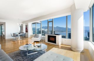 Photo 3: 4103 667 HOWE Street in Vancouver: Downtown VW Condo for sale in "Private Residence at Hotel Georgia" (Vancouver West)  : MLS®# R2711918